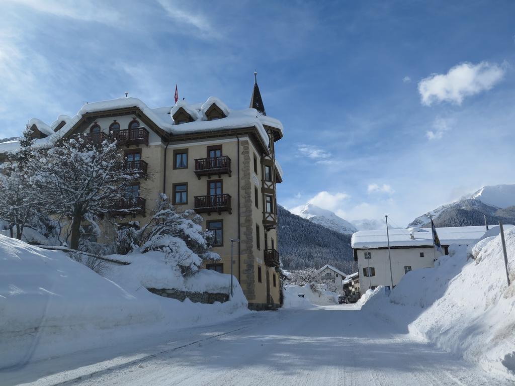 Hotel Schweizerhof Sta Maria Santa Maria Val Muestair Exterior photo
